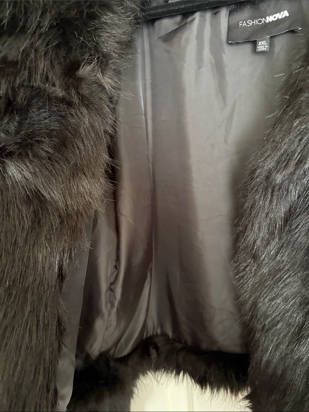 Fashion Nova Dark Charcoal Faux Fur Cropped Jacket - Picture 3 of 5